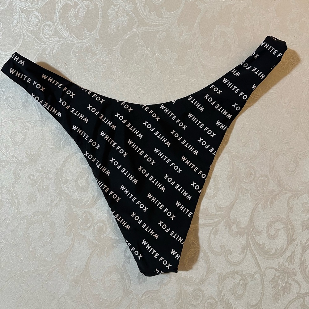 White Fox Boutique Black Logo Bikini Bottoms - XL - Picture 3 of 5